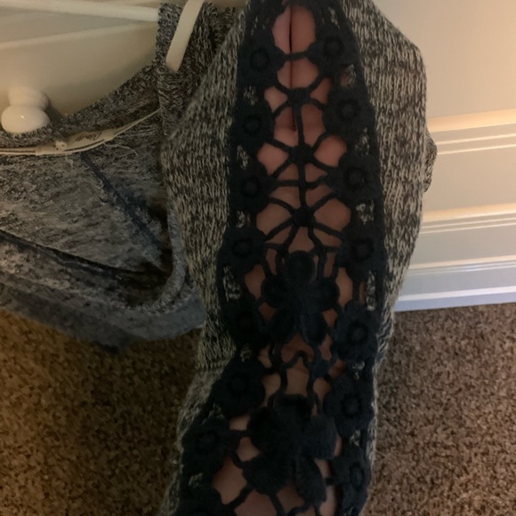 Aeropostale Hoodie - Picture 5 of 5